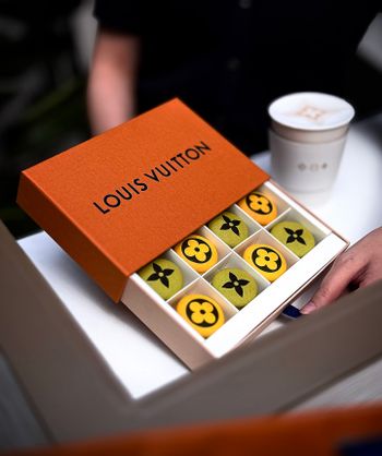 LV Cafe 外帶篇『拎著走的精品，將 𝐋𝐕 與態芮優雅帶回家。』