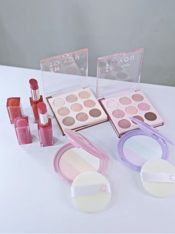 into you 彩妝新品❤️