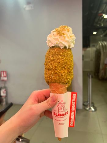 開心果控會失心瘋的開心果冰BLENDIES🍦