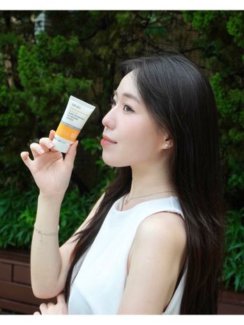 今年夏天不曬黑☀️敏感肌也可以用的保濕清爽防曬乳 DR.WU 