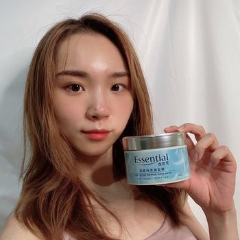 髮的羽感修護 全日輕盈 自帶女神風|Essential 逸萱秀羽感絲柔護髮膜!使用電棒捲也不毛躁!