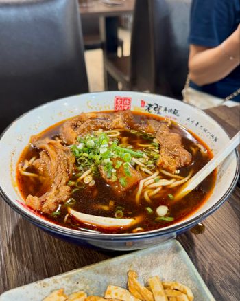 台北｜川味老張牛肉麵