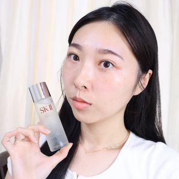 終於有不會土石流的晶瑩剔透輕透裸妝選擇😍