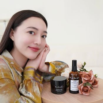 《蕊蕾的花園》打造水潤透亮肌🌹玫瑰晶露與逆時光燦凍膜の保濕修護奇蹟✨