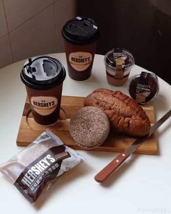 ㄩㄐ今天吃什麼？帶你們開箱7-ELEVEN 與HERSHEY 'S 聯名全品項開箱
