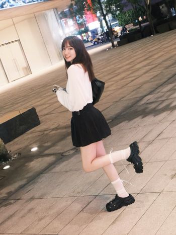 洞洞鞋穿搭