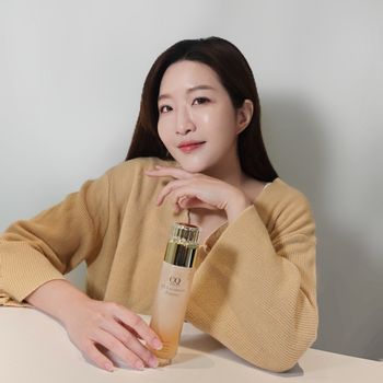 CQ璀璨光晶透活膚露✨ 讓肌膚擁有了足夠的養分，真的可以感受到滿滿的健康彈潤❤️