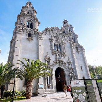 【祕魯-Lima】中央公園周邊│米拉弗洛雷斯地區的主要教堂│Parroquia La Virgen Milagrosa