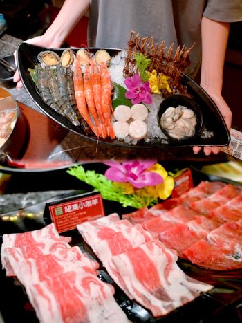 台中美食｜新馬辣經典麻辣鍋