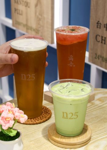 爾吾｜台中西區手搖飲｜質感飲料店新品上市！濃郁椰香與抹茶的結合，美味創新