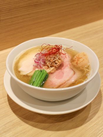 塩流二店｜海鮮系拉麵｜干貝好肥😻