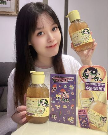 輕鬆洗出亮白柚嫩肌！韓國ILLIYOON一理潤X飛天小女警獨家聯名清爽保濕柚子磨砂沐浴露限定版新品✨