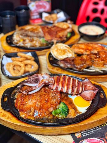 高CP值牛排店😍玉米濃湯&餐包都好好吃🤤