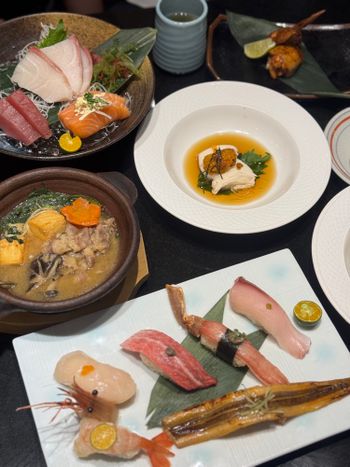  台中老字號日式料理🍣 大漁迴轉壽司✨餐點多樣豐富，生魚片、壽司、湯品、甜點等等