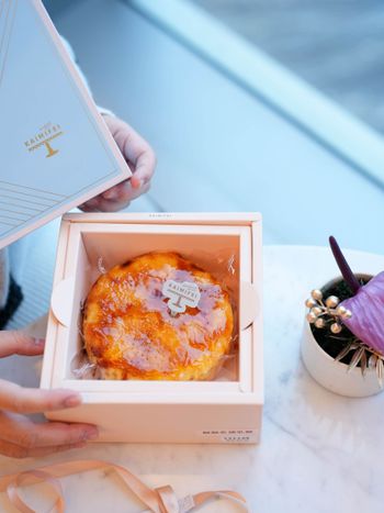 甜點控必吃- 凱蜜菲Kaimifei【敲敲炙燒乳酪蛋糕】一起品嚐炙燒焦糖的靈魂層次！
