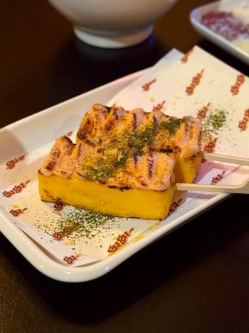 【台北國館】餐點不錯環境舒適的日美結合居酒屋—GUGU Yakitori🏮