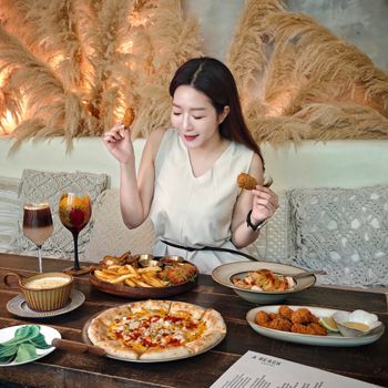 【讓你一秒穿越到峇里島的夢幻餐酒館——A Beach 101 & Pizza】