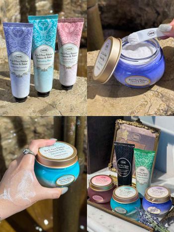 SABON「二合一臉部磨砂膏」薄荷、薰衣草全新升級，芳療精油＋純露香氣更層次，迷迭香磨砂洗顏會起泡、各種膚性都適用！ 