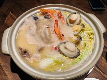台北家庭聚餐推薦“好米亞Goodies Cuisine”濃白砂鍋雞湯-細緻熬煮的精隨深耕在湯內那滿滿的營養與愛!!