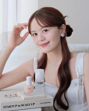 開架必收！百元就能搞定完美服貼持妝底妝！夏天必備的妝型粉底和定妝噴霧～i’m meme全新上市磨皮粉底液、超磁妝定妝噴霧