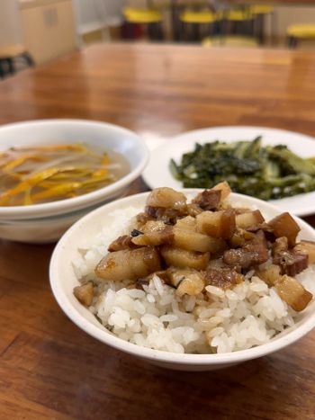 台東美食_魯冰花，金針山腳下的魯冰花