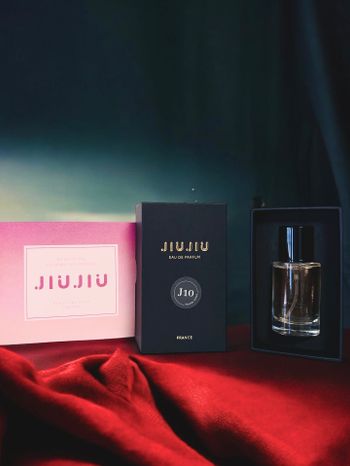 輕輕生活，從香味開始｜我的 JIUJIU 輕奢香水日常