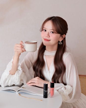 JISOO同款！✨DIOR最新首次推出腮紅露～柔霧慕斯質地打造自然濾鏡感妝容！DIOR粉底棒心得分享～