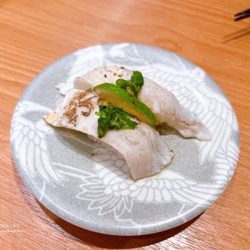 台北▴大同區│來自日本埼玉的職人迴轉壽司│合點壽司 がってん寿司 京站店