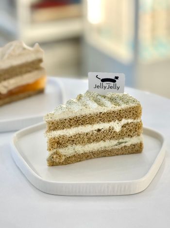 【忠孝新生】大推茉莉花奶綠蛋糕! 蛋糕很優秀的超讚咖啡廳—Jelly Jelly Cafe🍰
