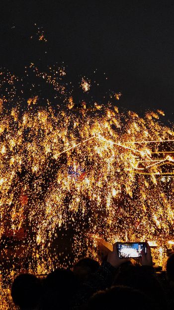 重慶自由行鴻恩寺精彩非遺打鐵花秀