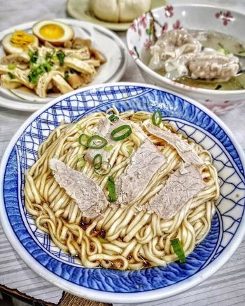 台南｜乾麵尬包子