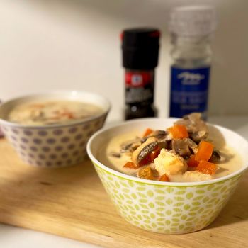  不用奶油的超濃郁法式蘑菇濃湯食譜