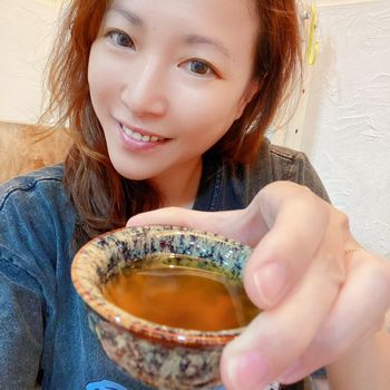 什麼是都等等~先喝完這杯再說吧~