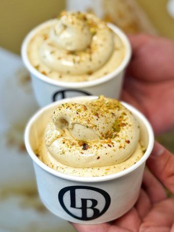 開心果冰淇淋銅板價就能吃到😍😍