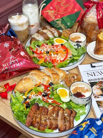 台中人氣麵包店推出聖誕雙人套餐😍😍