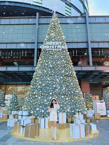 𝓜𝓮𝓻𝓻𝔂 𝓒𝓱𝓻𝓲𝓼𝓽𝓶𝓪𝓼台中新光三越超美聖誕樹🎄每個角落都超適合拍照📸留下滿滿回憶