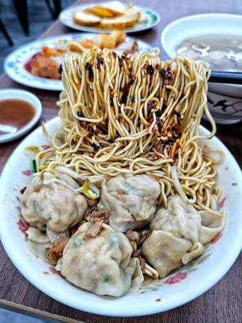 高雄｜超人氣在地麵店