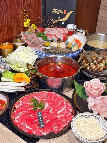 台中自助吧火鍋吃到飽推薦😍😍海鮮超新鮮👍