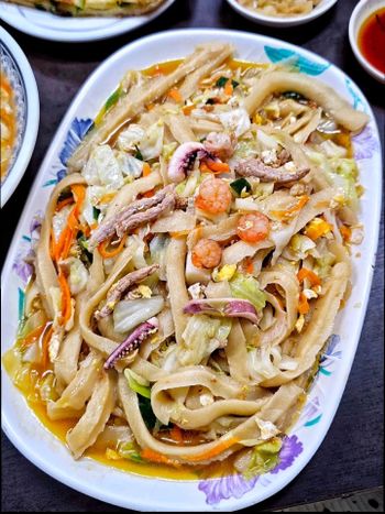 台東｜配料爆滿的刀削麵太有誠意