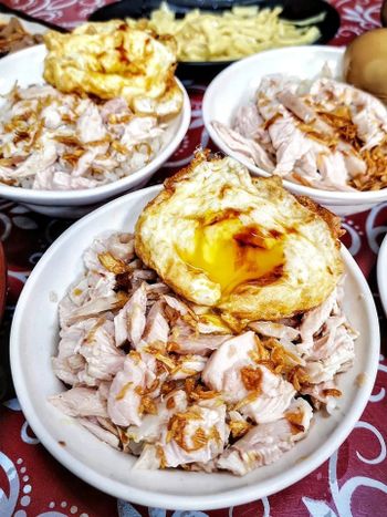 嘉義｜超人氣油蔥系雞肉飯