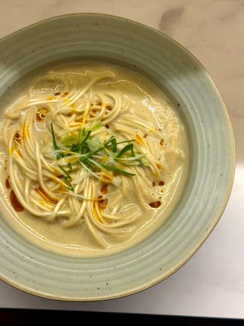 【信義安和】不限時+無低消! 黑白切X香腸熟肉X台灣酒的台式小餐館—饞平坊🥢