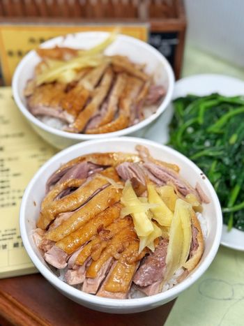 高雄左營人氣限量鴨腿飯😍😍