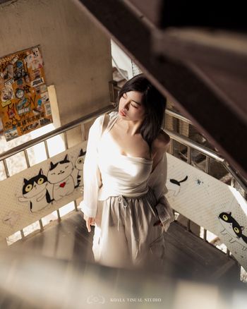 長腿視覺穿搭｜短版上衣&率性工裝褲｜當個俐落女神