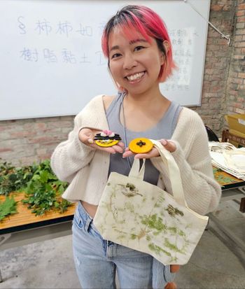 【2025北埔有柿來找茶】大湖社區「柿柿如意」小旅行：樹脂黏土DIY × 生態導覽 × 錘染體驗