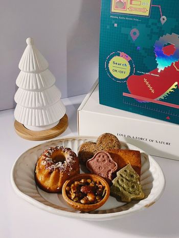 ▫️高雄▫️今日吃「法絨法式手工甜點」聖誕交換禮物選它！8款精選甜點的聖誕限量禮盒