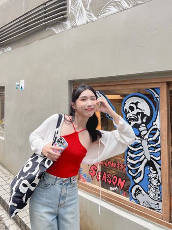 只是在路上看到萬聖節彩繪覺得可愛～