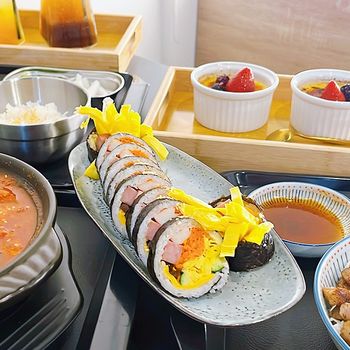 不用飛釜山！也能吃到超正宗韓國料理，公館商圈這間「巷弄隱藏版」排隊店🚶‍♀️🚶