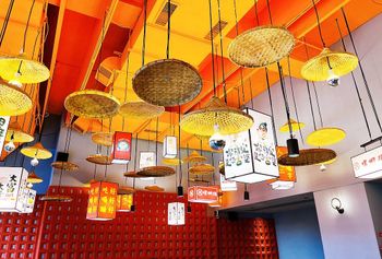 在功夫片廠吃平價小火鍋?