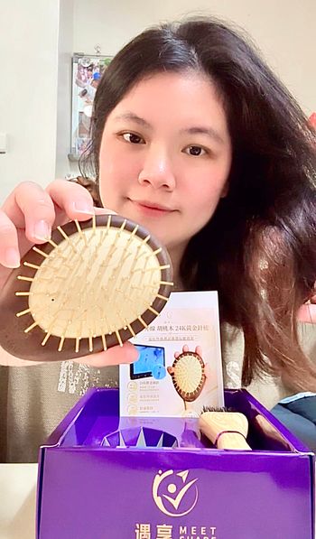 💎 找回產後被忽略的自己：【MeetShare遇享】「專利遠紅外線24K黃金針梳按摩梳」，加碼分享在遇見好物的微創業心得
