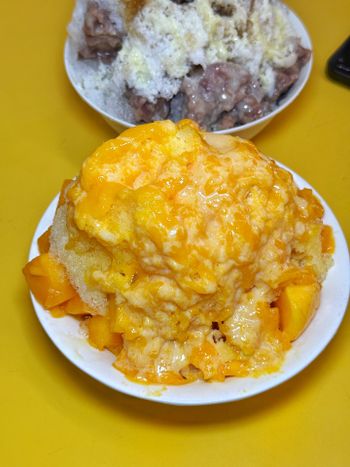 淡水必吃超大碗平價芒果冰😍😍
